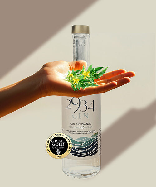 Bouteille de gin artisanal 2934